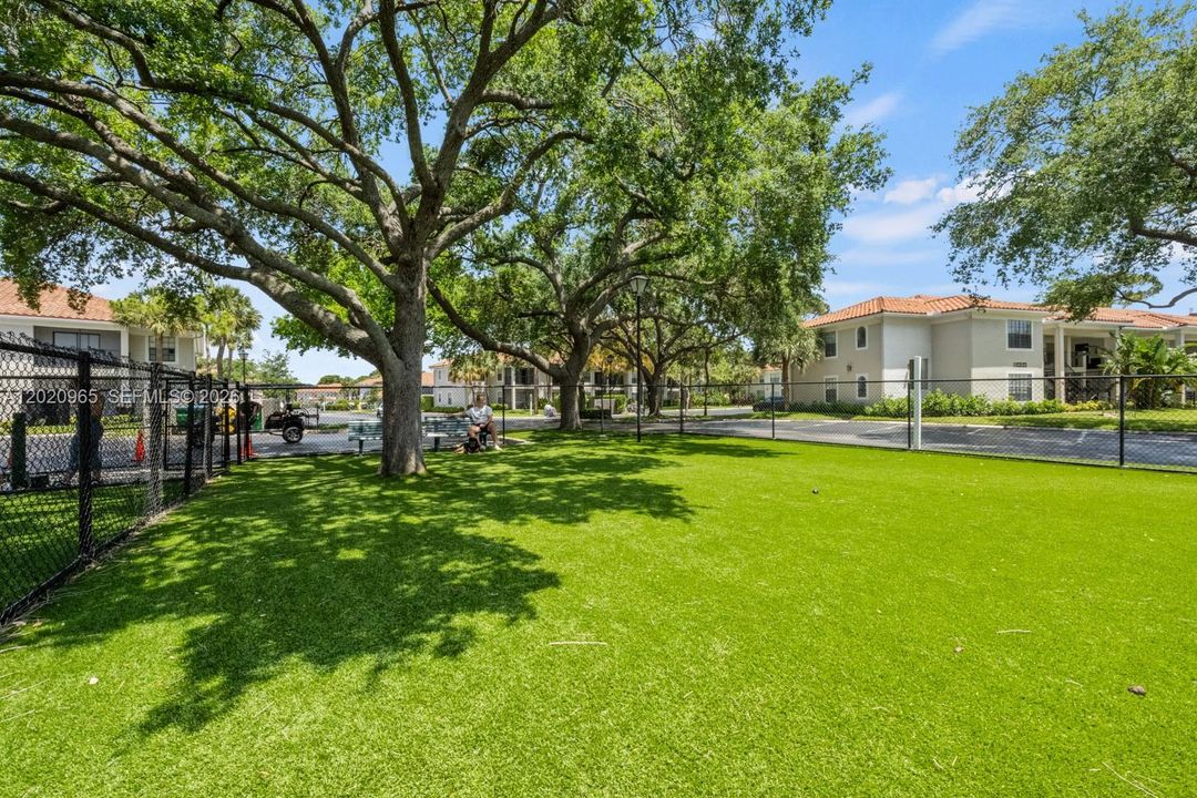 For Rent: $2,670 (2 beds, 2 baths, 1096 Square Feet)