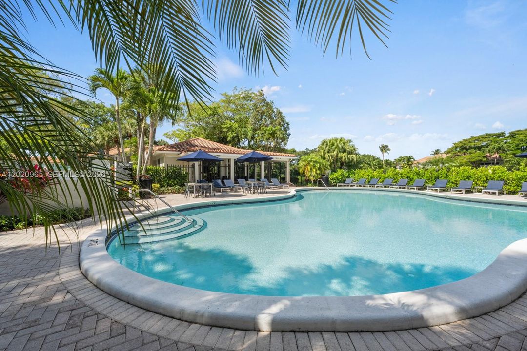 For Rent: $2,670 (2 beds, 2 baths, 1096 Square Feet)