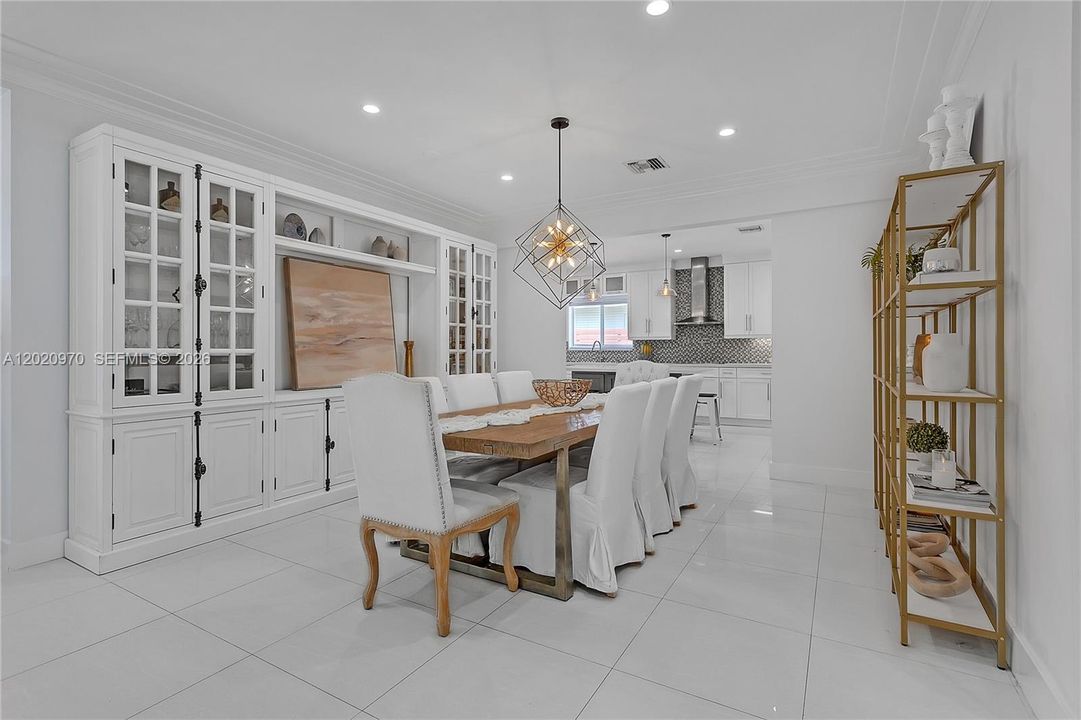 For Sale: $3,250,000 (6 beds, 4 baths, 3316 Square Feet)