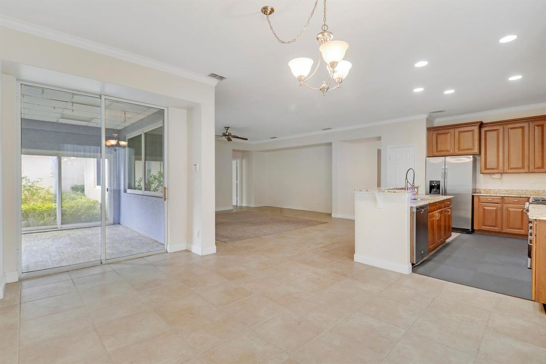 Family room/Florida room entrance