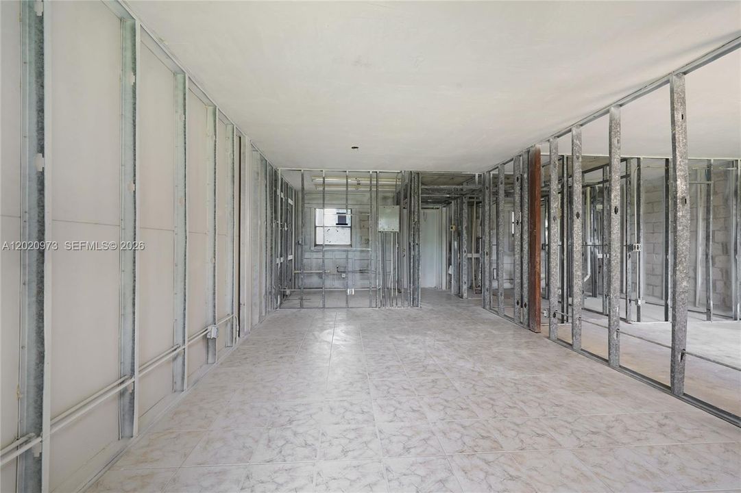 На продажу: $75,000 (1 спален, 1 ванн, 640 Квадратных фут)