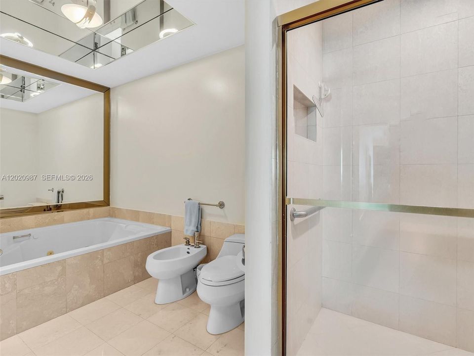For Sale: $2,600,000 (2 beds, 2 baths, 2050 Square Feet)
