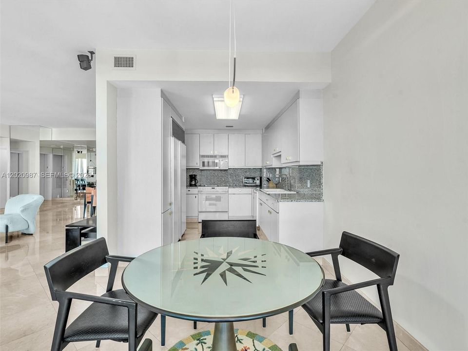 For Sale: $2,600,000 (2 beds, 2 baths, 2050 Square Feet)