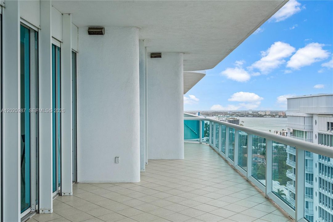 For Sale: $2,600,000 (2 beds, 2 baths, 2050 Square Feet)