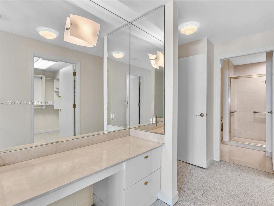 For Sale: $2,600,000 (2 beds, 2 baths, 2050 Square Feet)