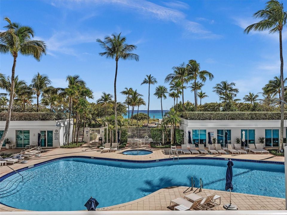 Building Oceanfront Pool