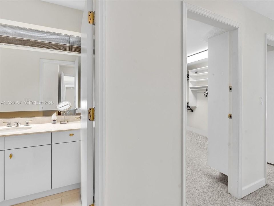 For Sale: $2,600,000 (2 beds, 2 baths, 2050 Square Feet)