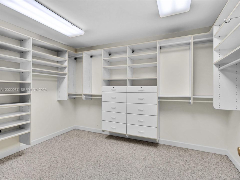For Sale: $2,600,000 (2 beds, 2 baths, 2050 Square Feet)