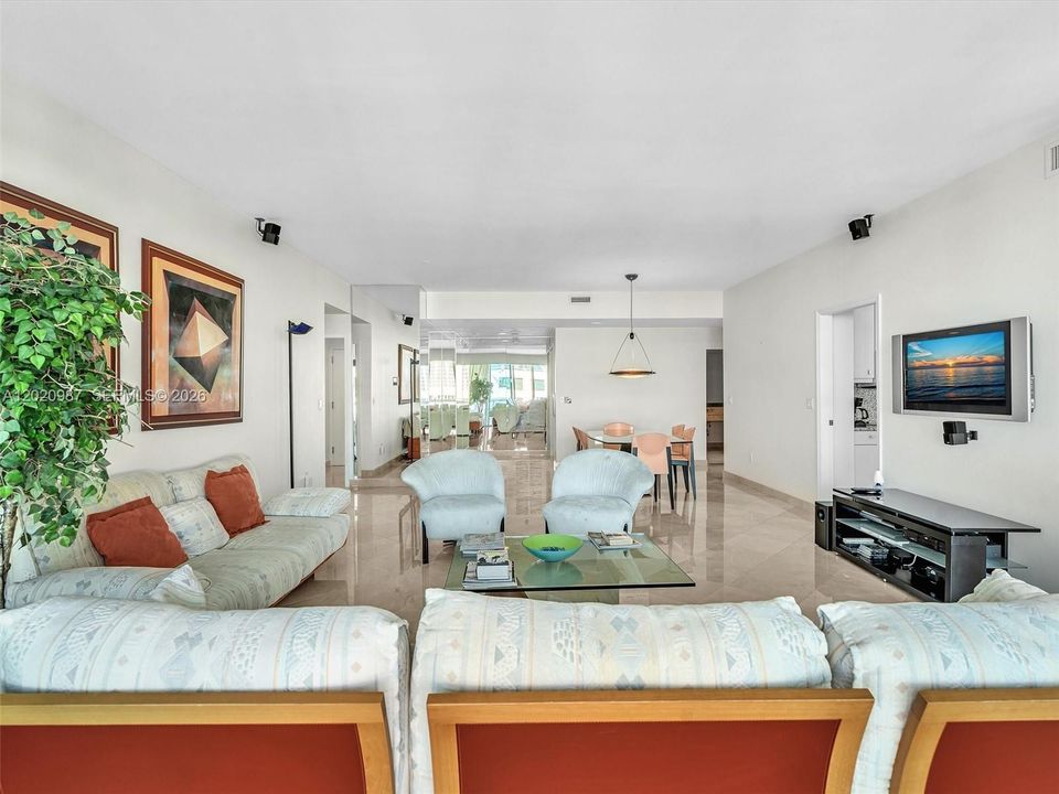 For Sale: $2,600,000 (2 beds, 2 baths, 2050 Square Feet)