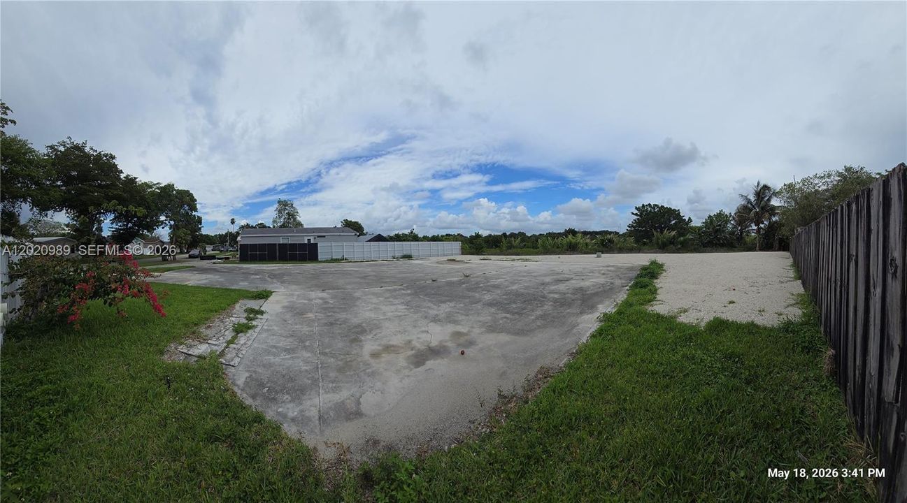 На продажу: $199,900 (0.20 acres)