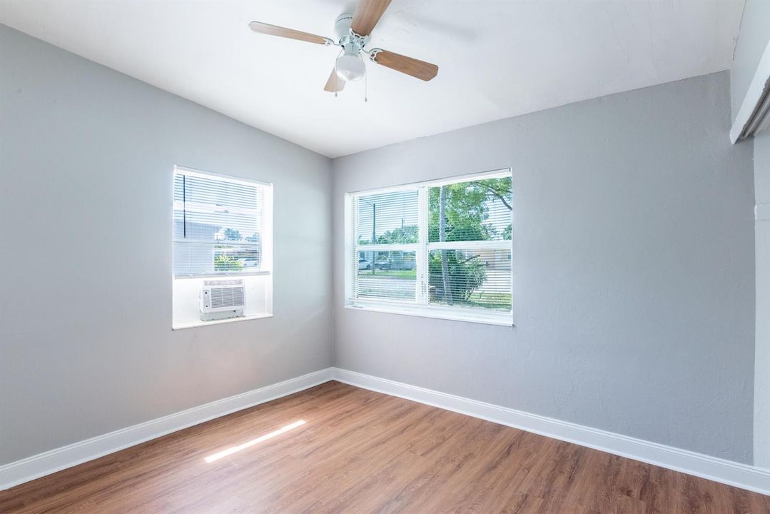 © Clark-191 Tulip Tree Dr-008