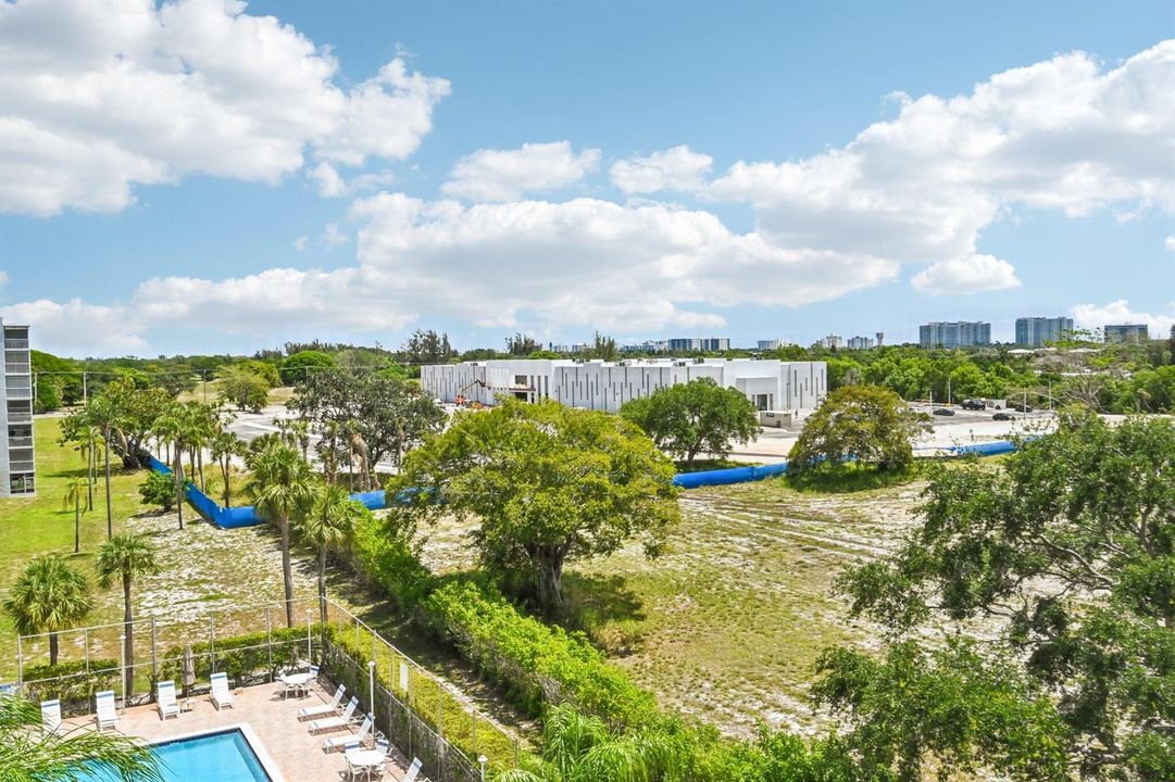 31-web-or-mls-NW 2nd Ave 614-S1505-031