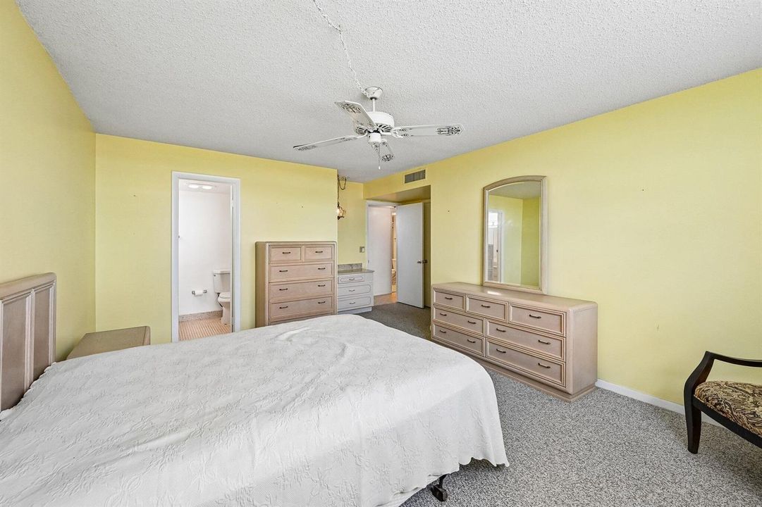 22-web-or-mls-NW 2nd Ave 614-S1505-022