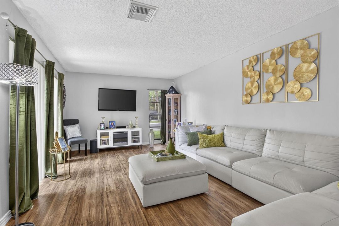 12-web-or-mls-BS1A0248