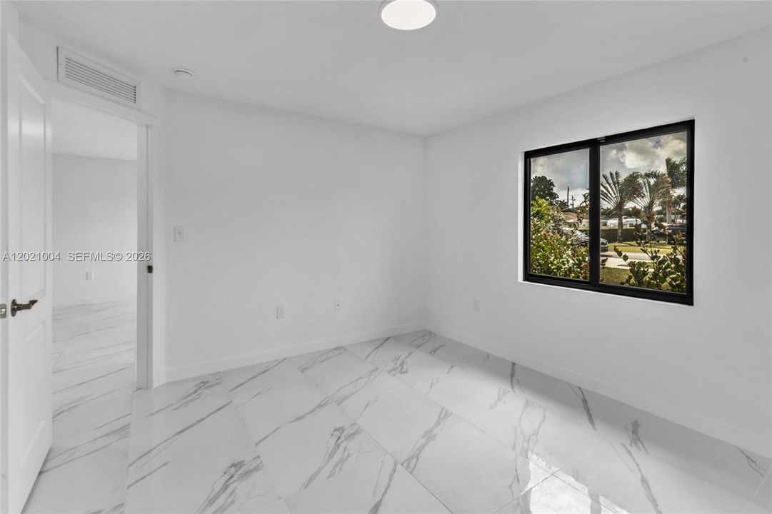 For Rent: $3,650 (4 beds, 3 baths, 1802 Square Feet)