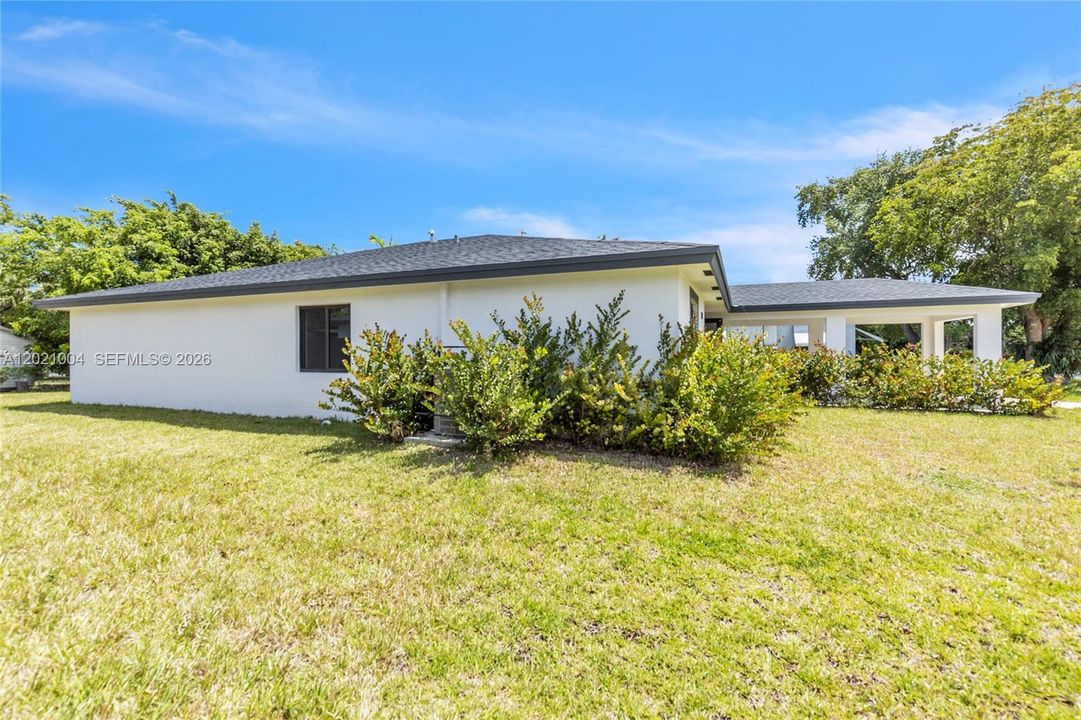 For Rent: $3,650 (4 beds, 3 baths, 1802 Square Feet)