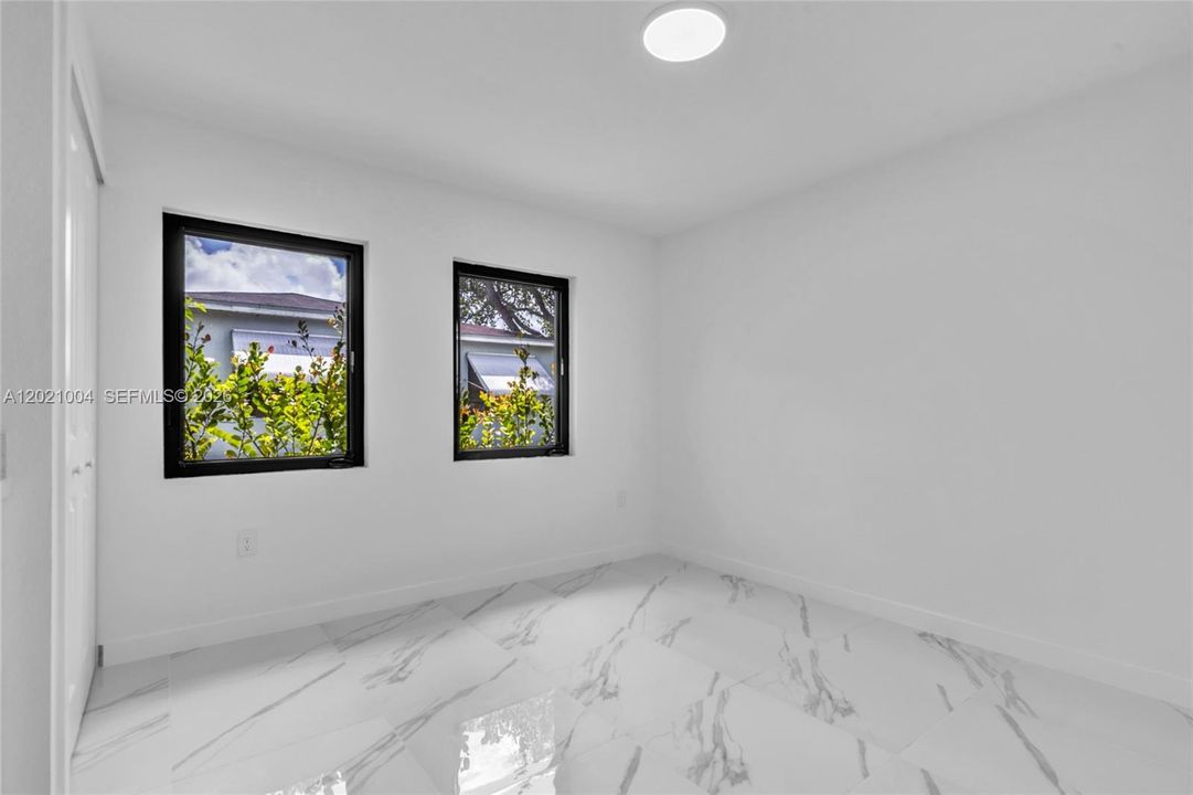 For Rent: $3,650 (4 beds, 3 baths, 1802 Square Feet)