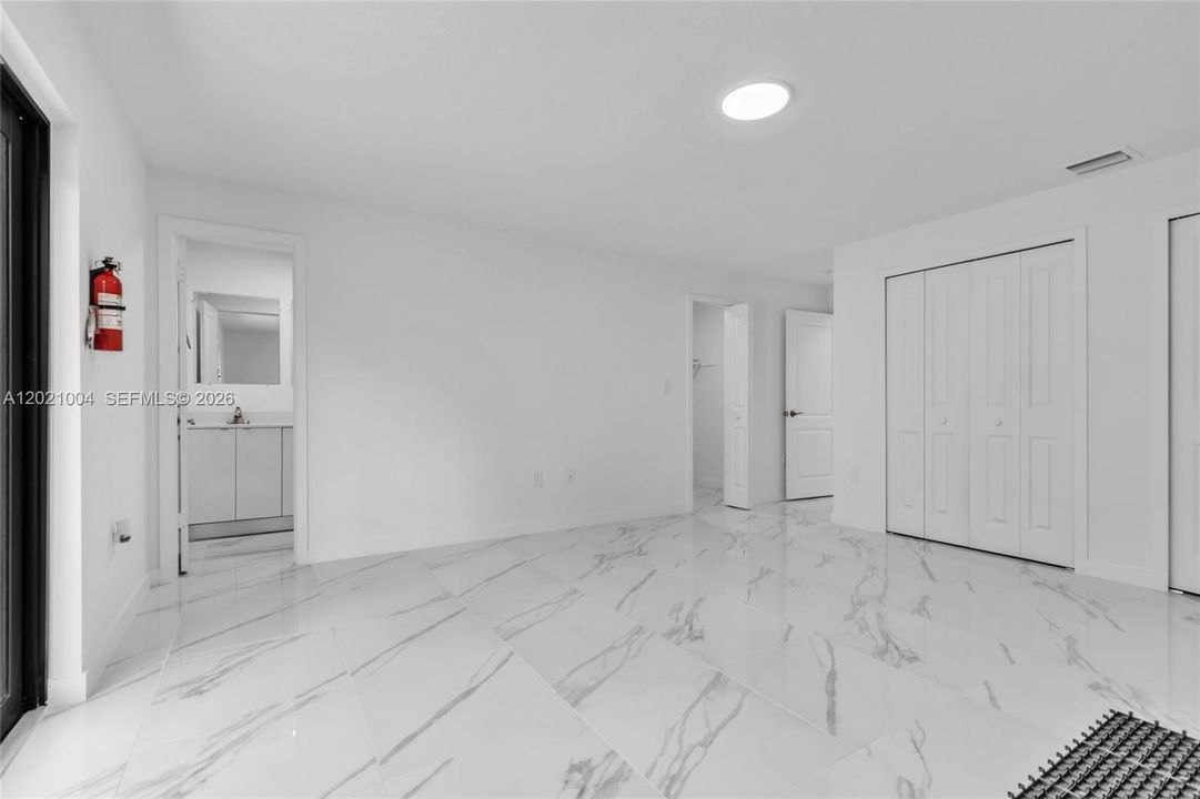 For Rent: $3,650 (4 beds, 3 baths, 1802 Square Feet)