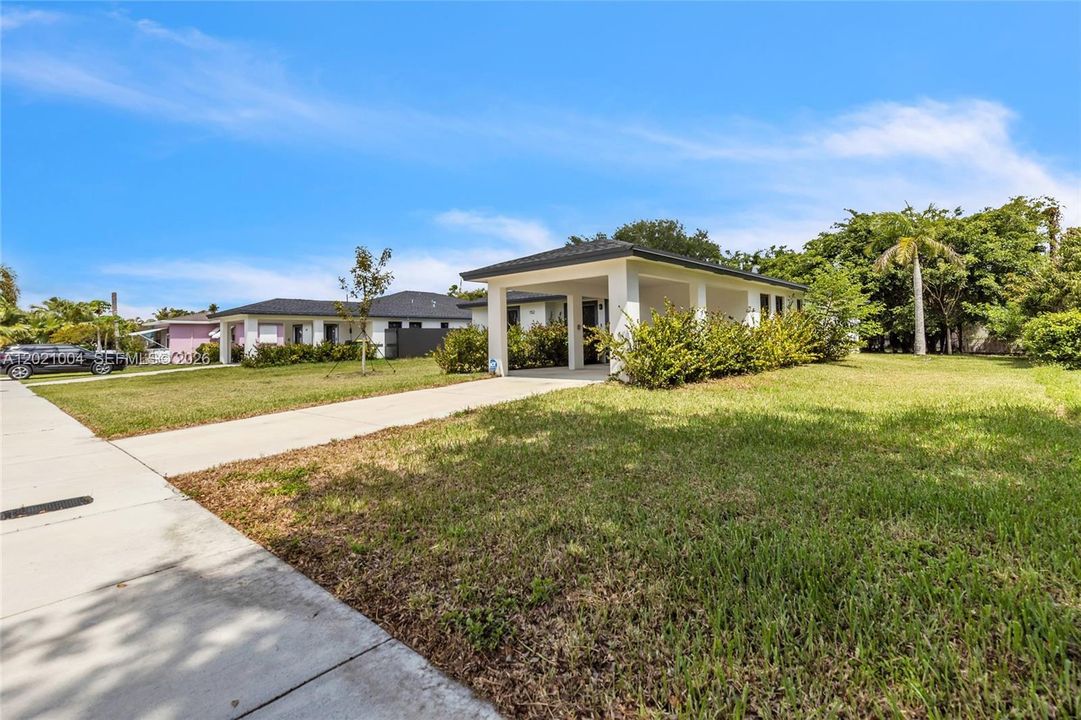 For Rent: $3,650 (4 beds, 3 baths, 1802 Square Feet)