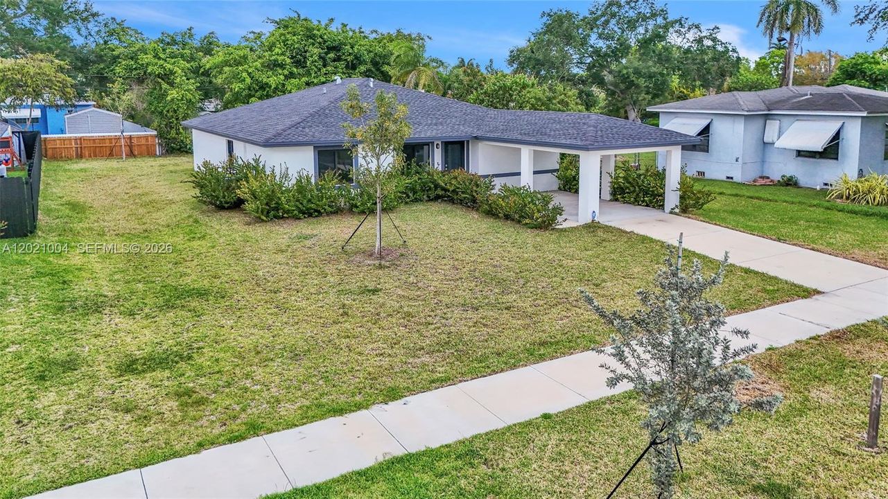For Rent: $3,650 (4 beds, 3 baths, 1802 Square Feet)