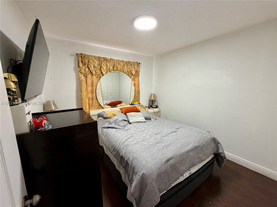 For Sale: $529,900 (3 beds, 2 baths, 1319 Square Feet)