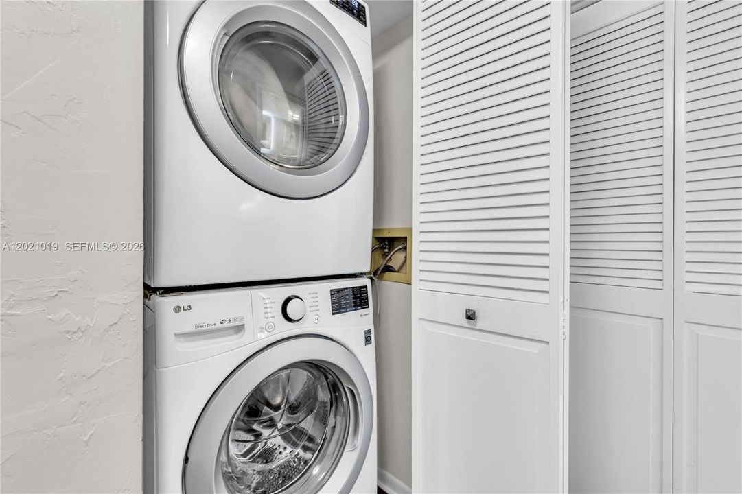 В аренду: $3,700 (2 спален, 2 ванн, 1472 Квадратных фут)