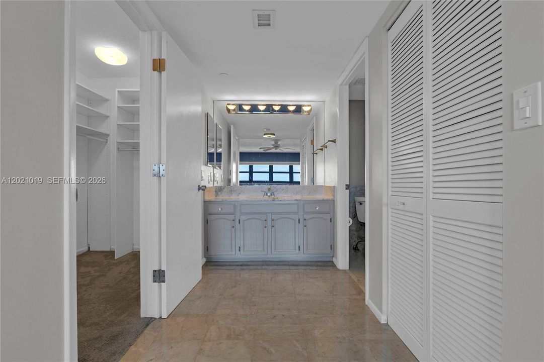 В аренду: $3,700 (2 спален, 2 ванн, 1472 Квадратных фут)