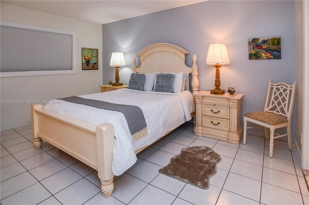 For Sale: $99,900 (1 beds, 1 baths, 684 Square Feet)