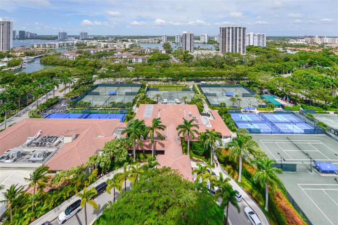 For Rent: $25,000 (5 beds, 5 baths, 4109 Square Feet)