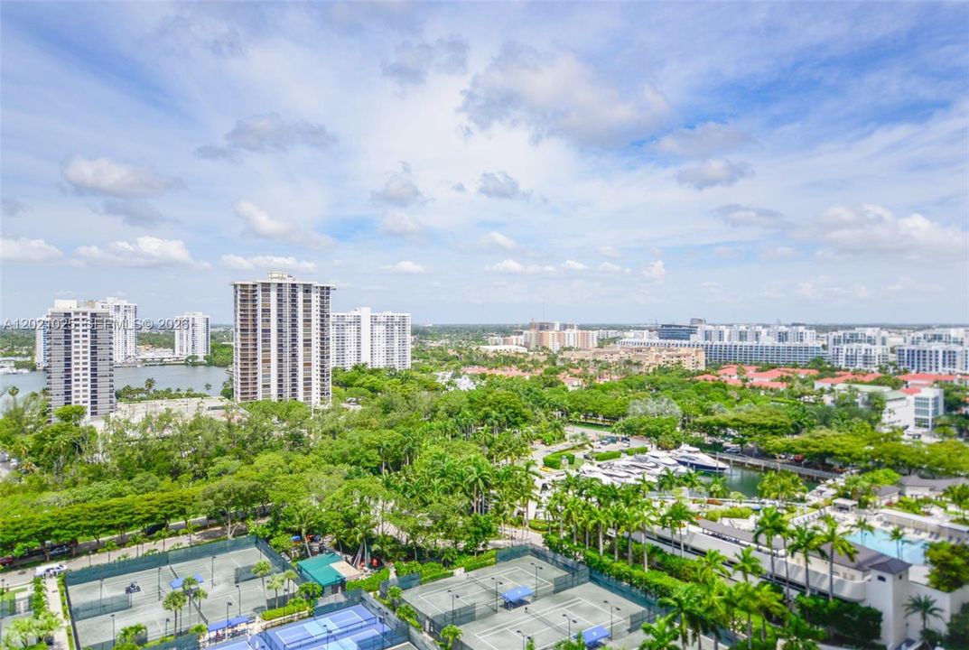 For Rent: $25,000 (5 beds, 5 baths, 4109 Square Feet)