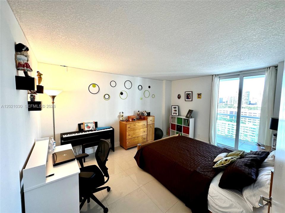 В аренду: $3,480 (2 спален, 2 ванн, 1331 Квадратных фут)