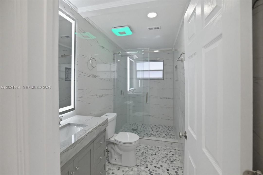 В аренду: $4,500 (3 спален, 2 ванн, 1836 Квадратных фут)