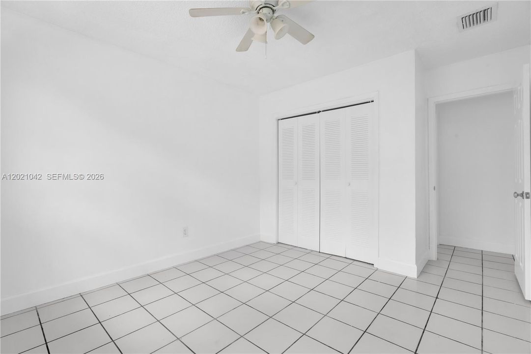 Recently Rented: $3,000 (3 beds, 2 baths, 1929 Square Feet)