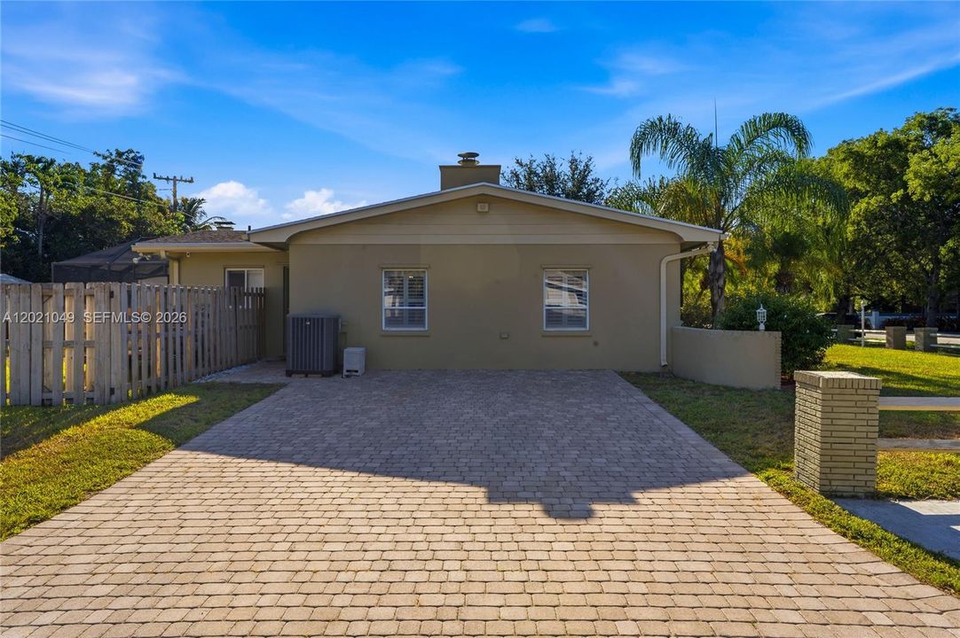For Sale: $1,250,000 (4 beds, 3 baths, 2313 Square Feet)