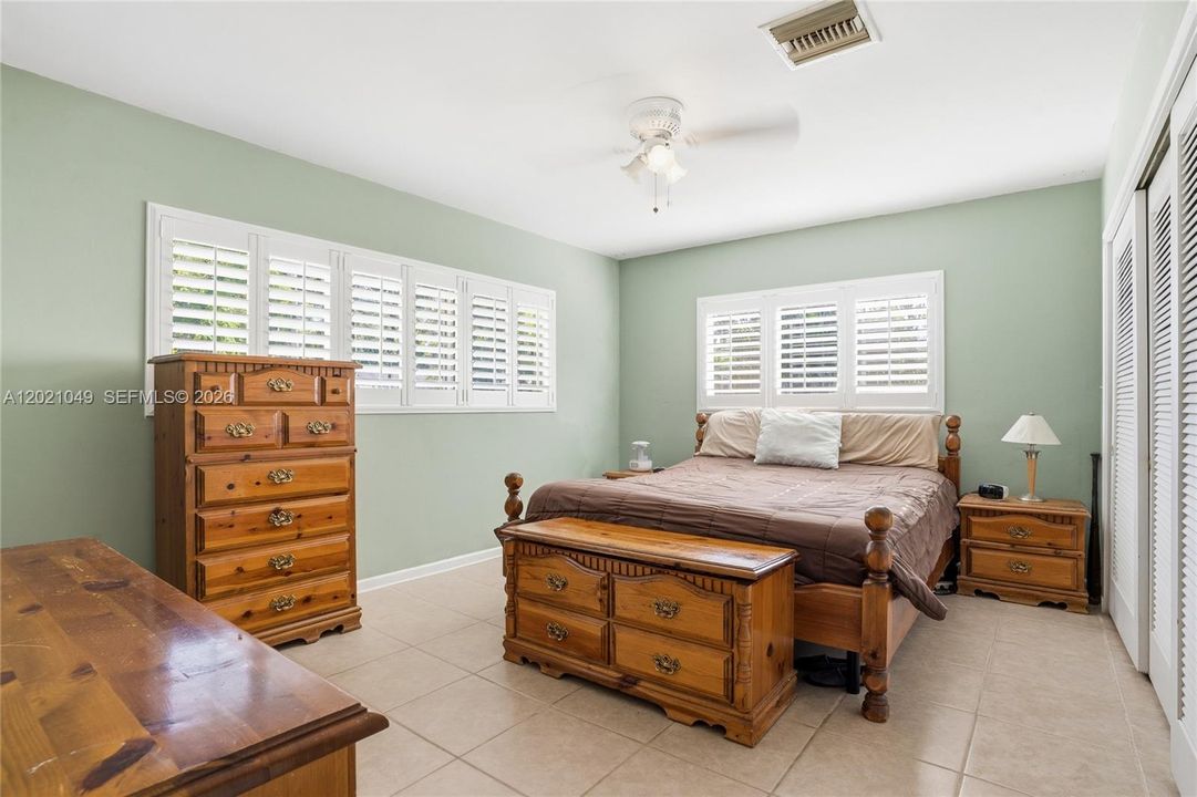 For Sale: $1,250,000 (4 beds, 3 baths, 2313 Square Feet)
