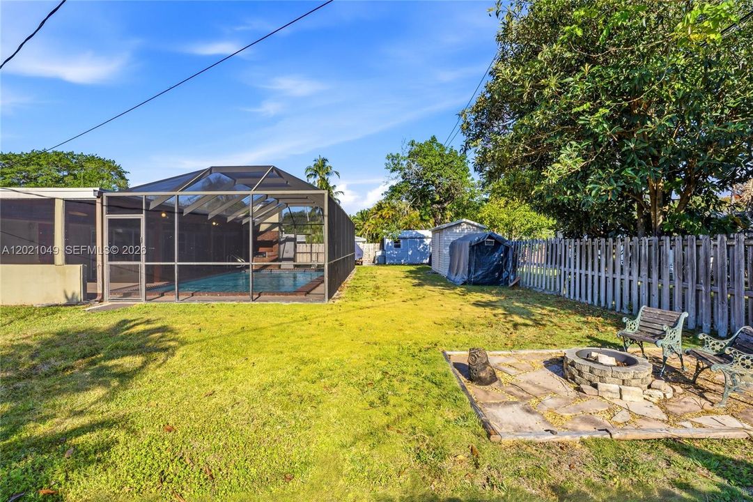 For Sale: $1,250,000 (4 beds, 3 baths, 2313 Square Feet)