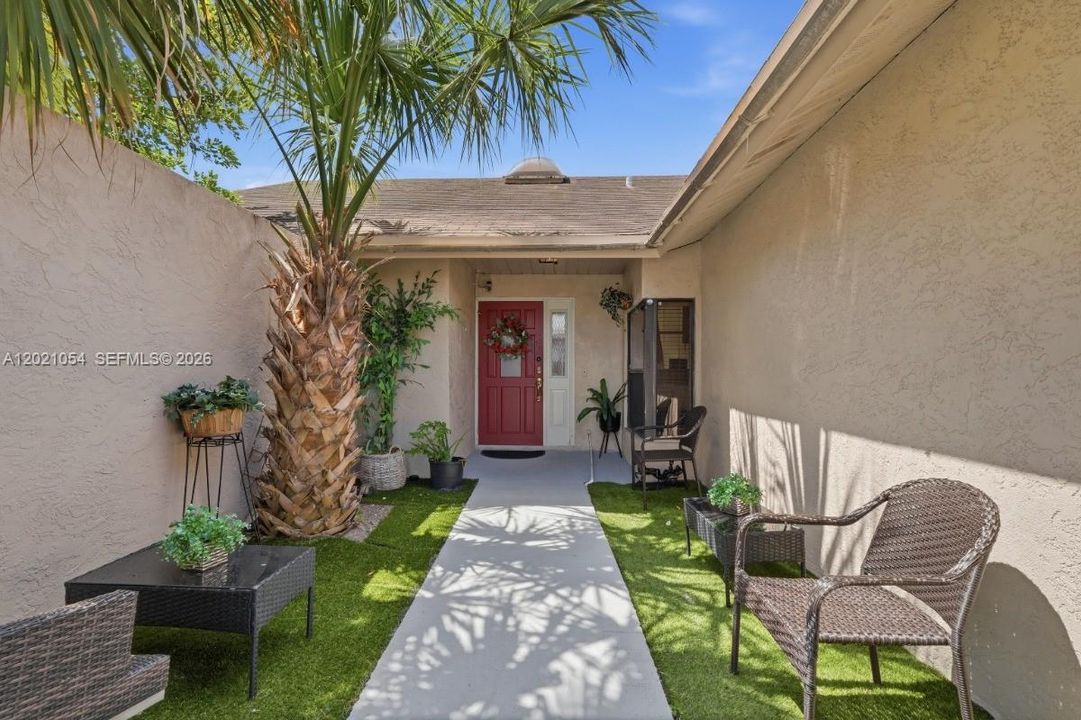 For Sale: $569,000 (3 beds, 2 baths, 1855 Square Feet)