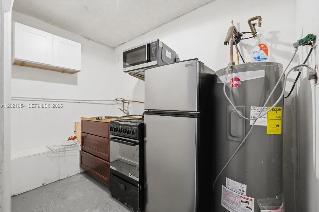 For Sale: $569,000 (3 beds, 2 baths, 1855 Square Feet)