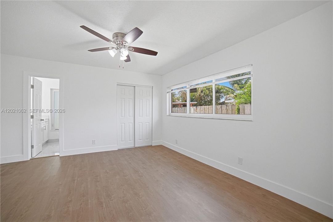En Venta: $519,900 (4 camas, 2 baños, 1719 Pies cuadrados)