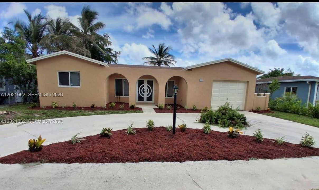 En Venta: $519,900 (4 camas, 2 baños, 1719 Pies cuadrados)
