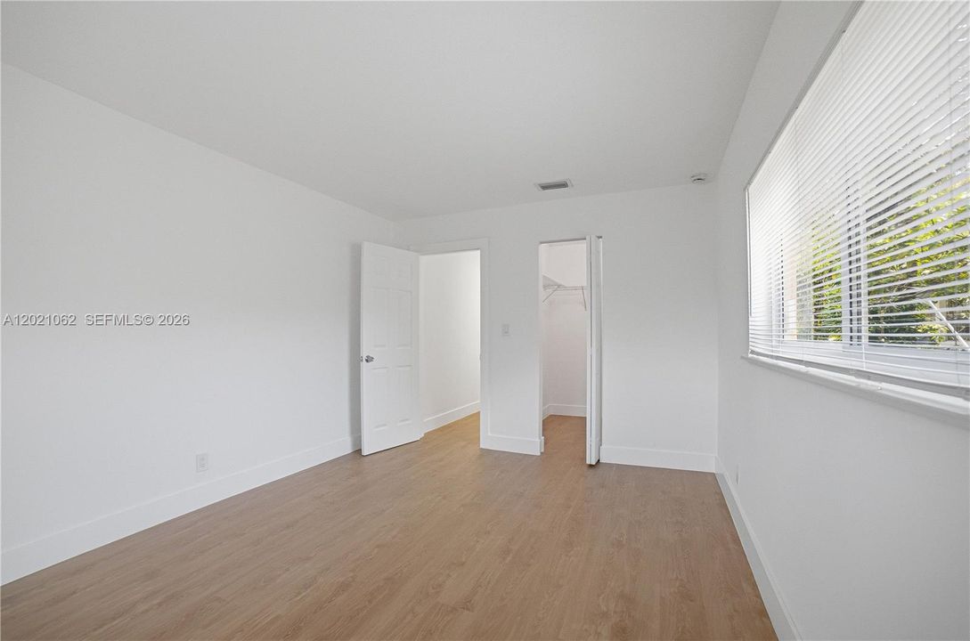 En Venta: $519,900 (4 camas, 2 baños, 1719 Pies cuadrados)