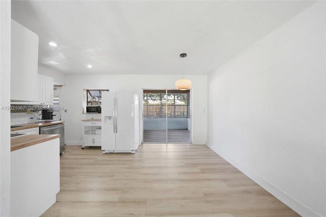 Active With Contract: $580,000 (3 beds, 1 baths, 1315 Square Feet)