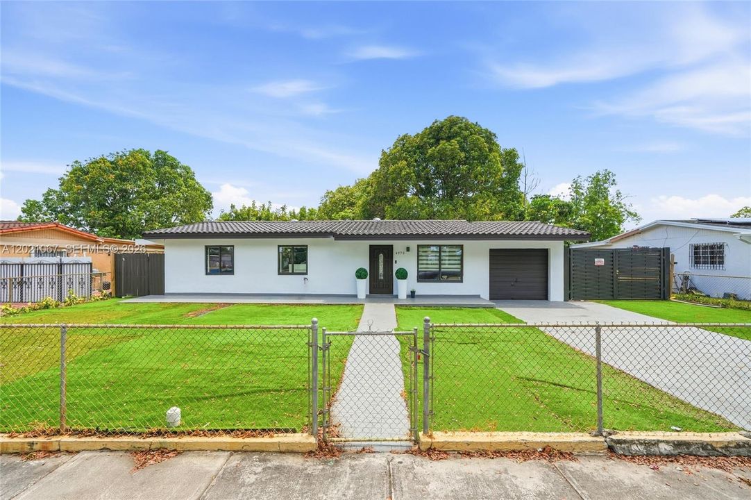 Active With Contract: $580,000 (3 beds, 1 baths, 1315 Square Feet)