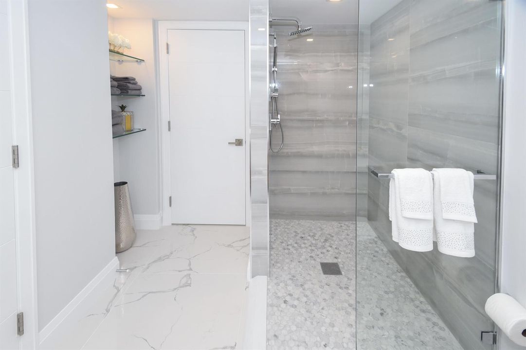 Bathroom2