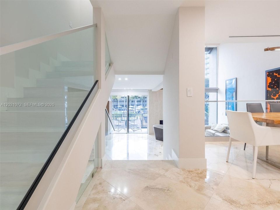 For Sale: $1,999,999 (4 beds, 4 baths, 2203 Square Feet)