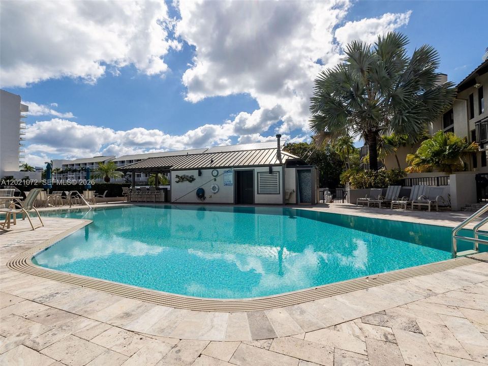 For Sale: $1,999,999 (4 beds, 4 baths, 2203 Square Feet)