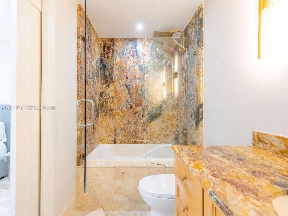 For Sale: $1,999,999 (4 beds, 4 baths, 2203 Square Feet)