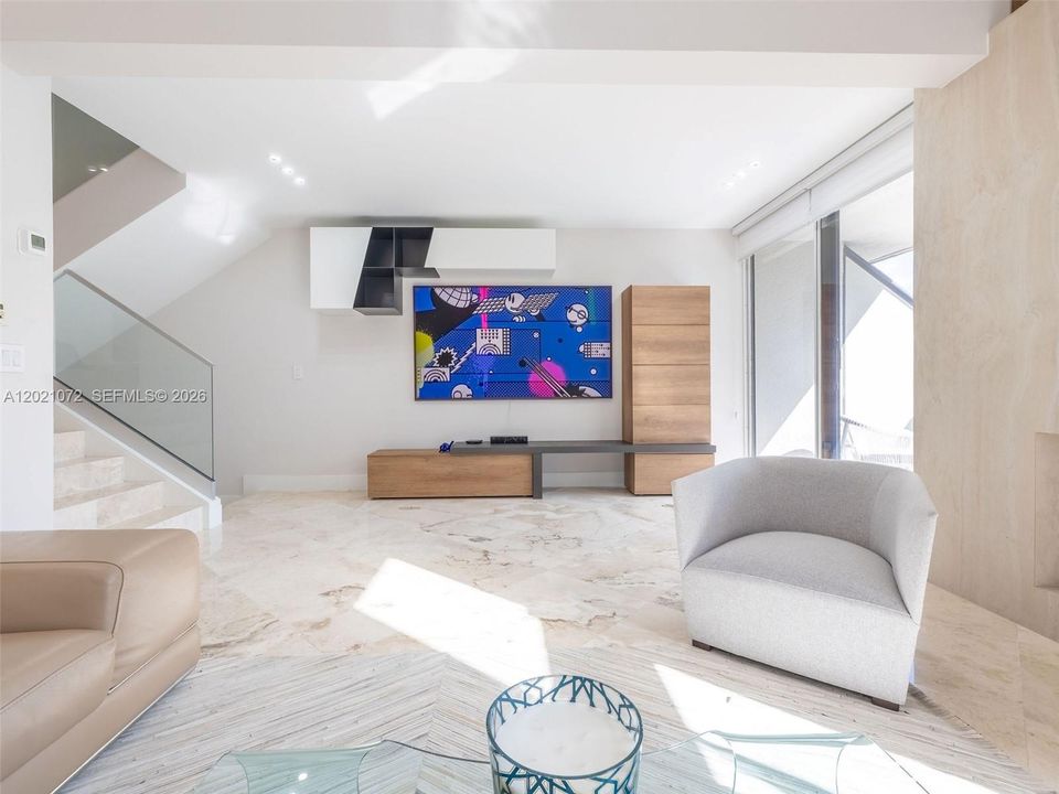 For Sale: $1,999,999 (4 beds, 4 baths, 2203 Square Feet)