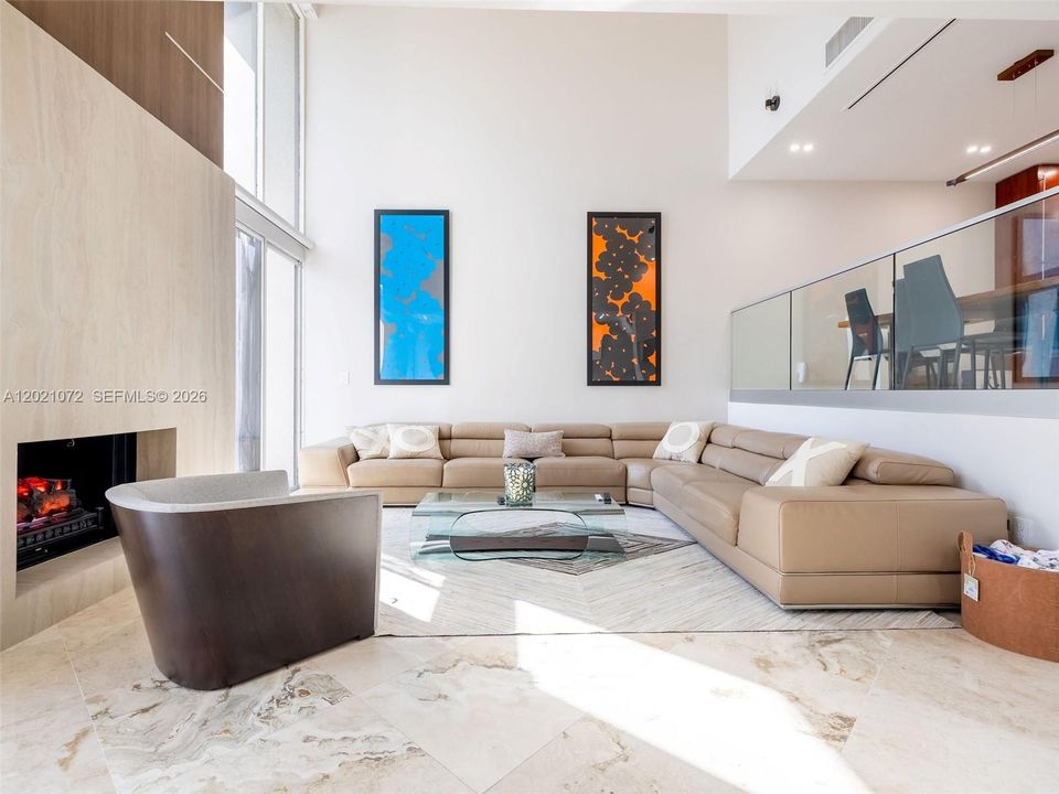 For Sale: $1,999,999 (4 beds, 4 baths, 2203 Square Feet)