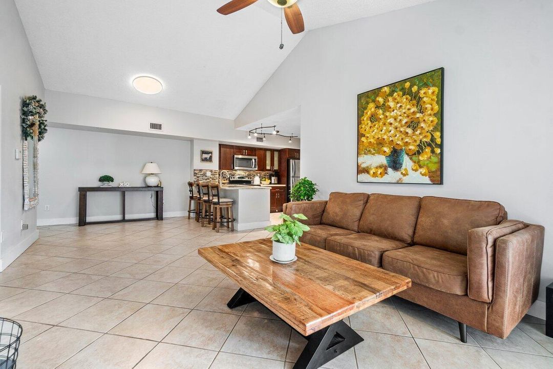 007-2620SouthUniversityDrive-309-Davie-F